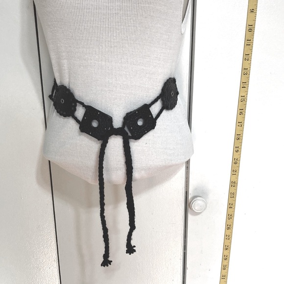 Black & Silver Tooled Leather & Silver Metal Medallions Boho Bohemian Belt - Picture 2 of 14